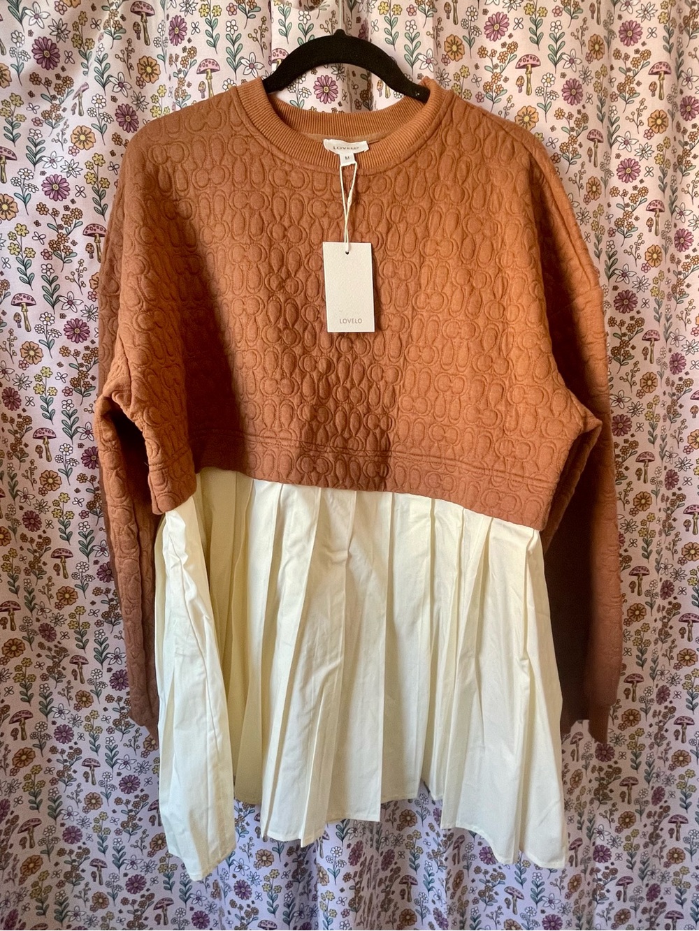 Lovelo sweater top, sz Med